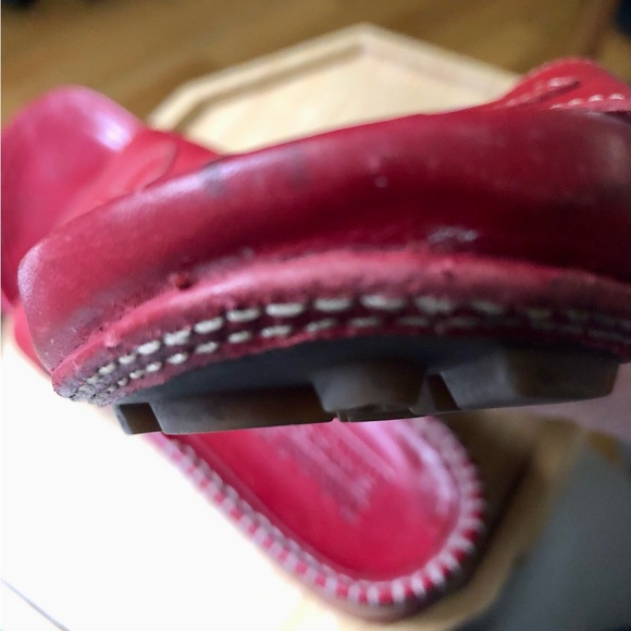 Timberland Bold Red Leather Slides - Picture 3 of 4